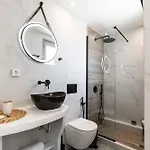 La Luna Suite, Naxos Town Center