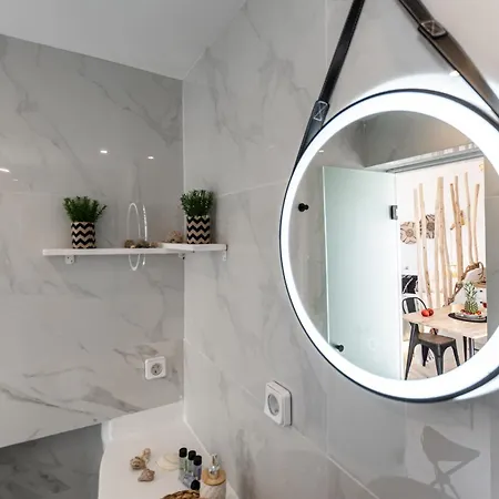 La Luna Suite, Naxos Town Center 公寓 *