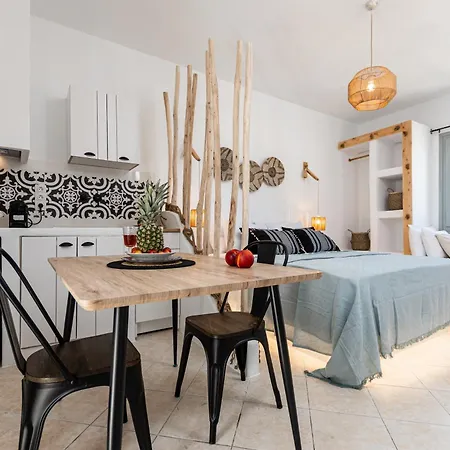 La Luna Suite, Naxos Town Center *